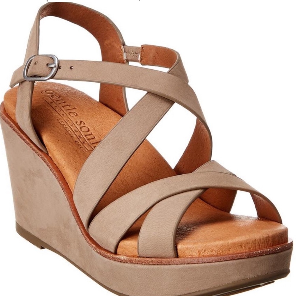 NWOT Gentle Souls Judi Platform Wedge Sandal 6.5